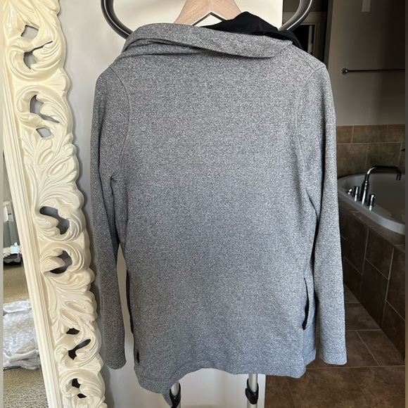 Lululemon Cocoon Wrap Jacket - Picture 2 of 2